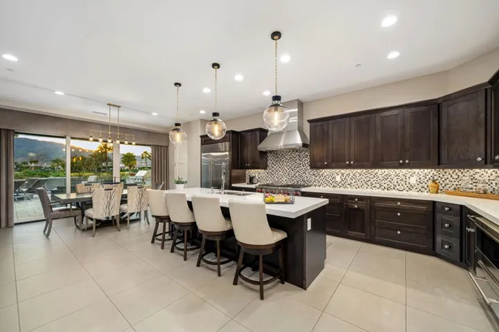 98-web-or-mls-JSSeville_OPMG_0326_098