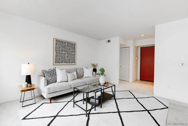 11325 Avenida De Los Lobos A, San Diego, California 92127
