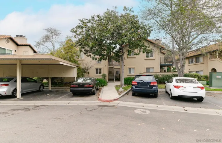 11325 Avenida De Los Lobos A, San Diego, California 92127