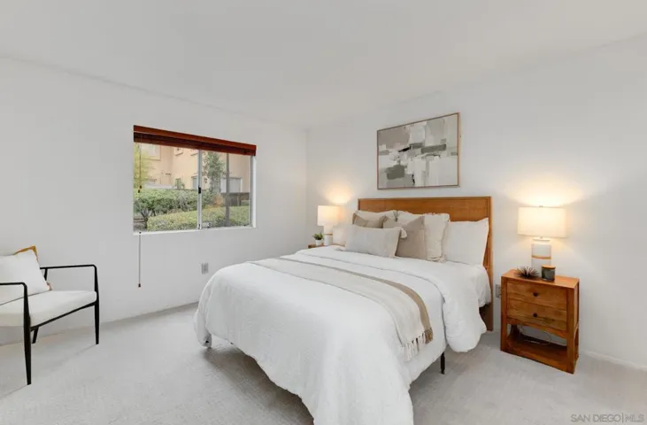 11325 Avenida De Los Lobos A, San Diego, California 92127