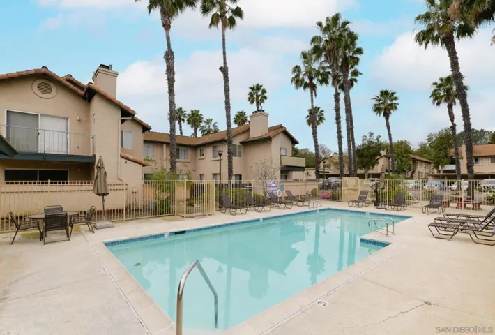 11325 Avenida De Los Lobos A, San Diego, California 92127