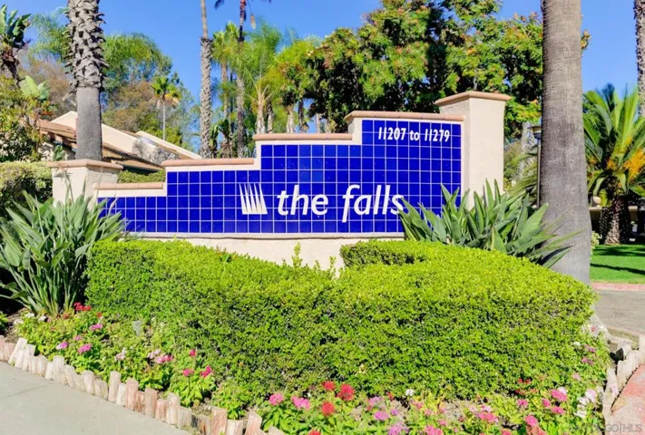 11325 Avenida De Los Lobos A, San Diego, California 92127