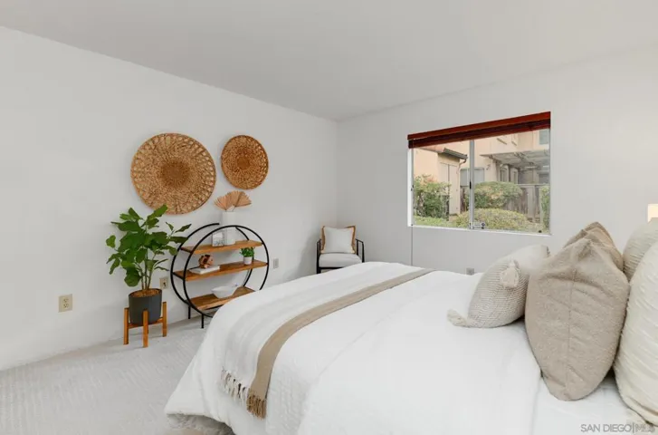 11325 Avenida De Los Lobos A, San Diego, California 92127
