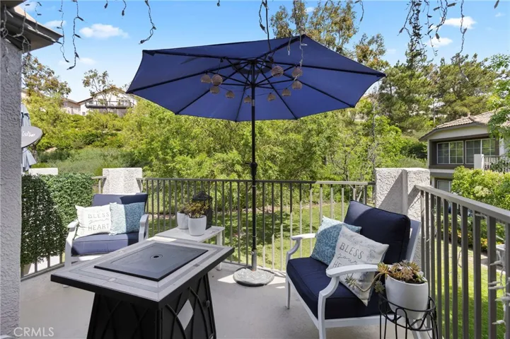 Live the indoor/outdoor California lifestyle on your private patio with a view!