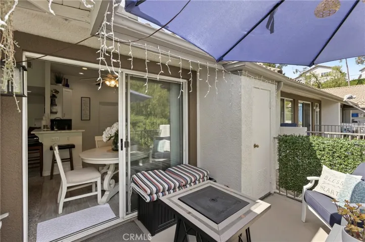 Live the indoor/outdoor California lifestyle on your private patio with a view!