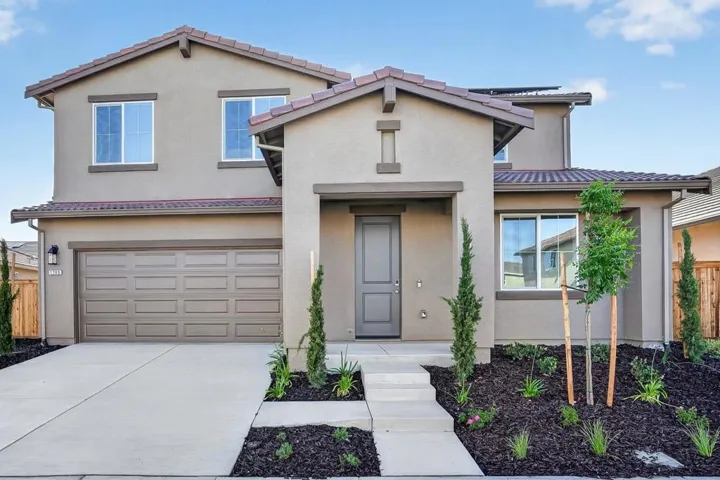 1706 Shingle Avenue ~ Ready Now