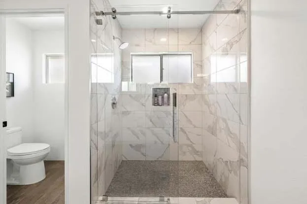 Master bathroom 2