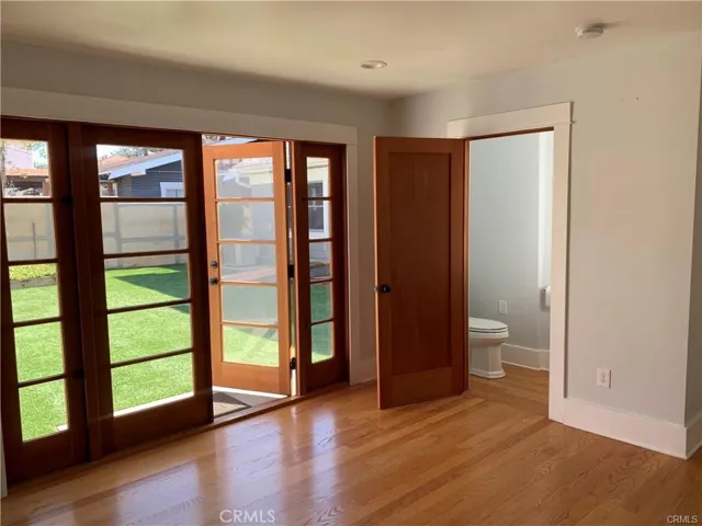 Back unit