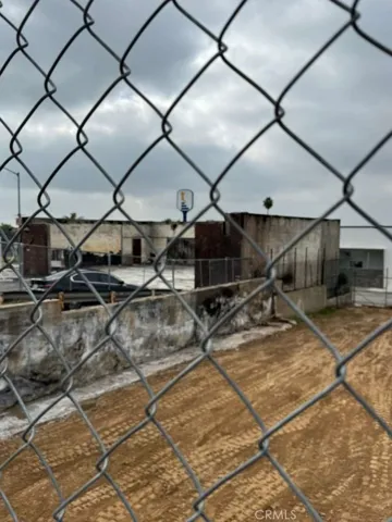 2427 Lake, Altadena, California 91001 — photo 4