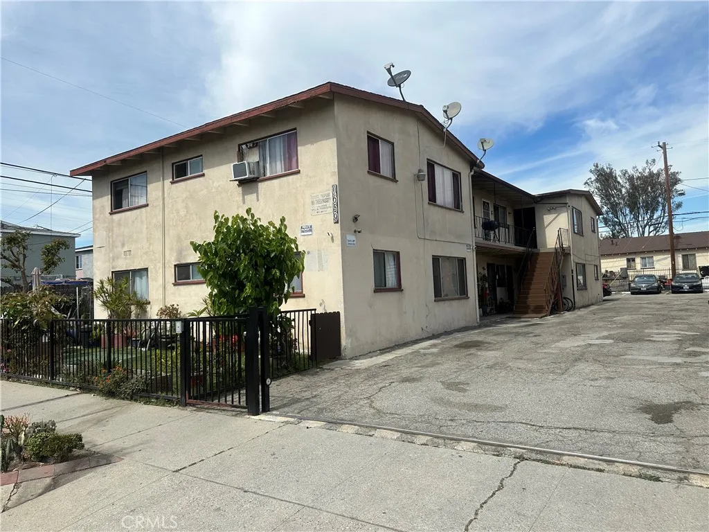 1659 W 207th