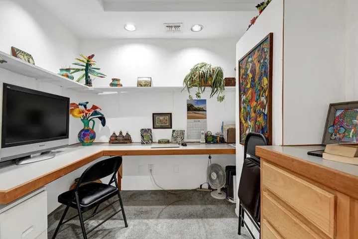 OFFICE NOOK.jpg mls