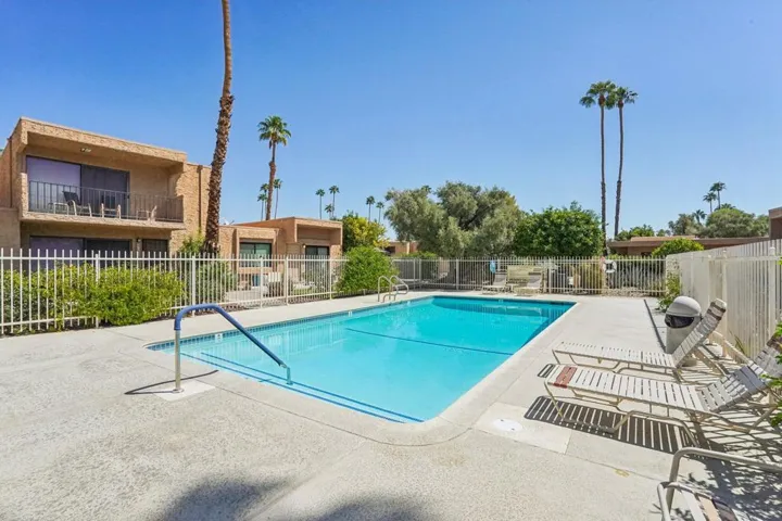 36-web-or-mls-Los Patos Dr-1609-901