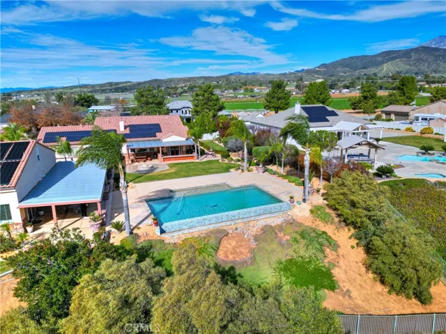 923 Union, Cherry Valley, California 92223