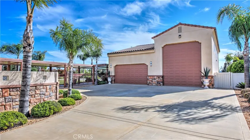 923 Union, Cherry Valley, California 92223