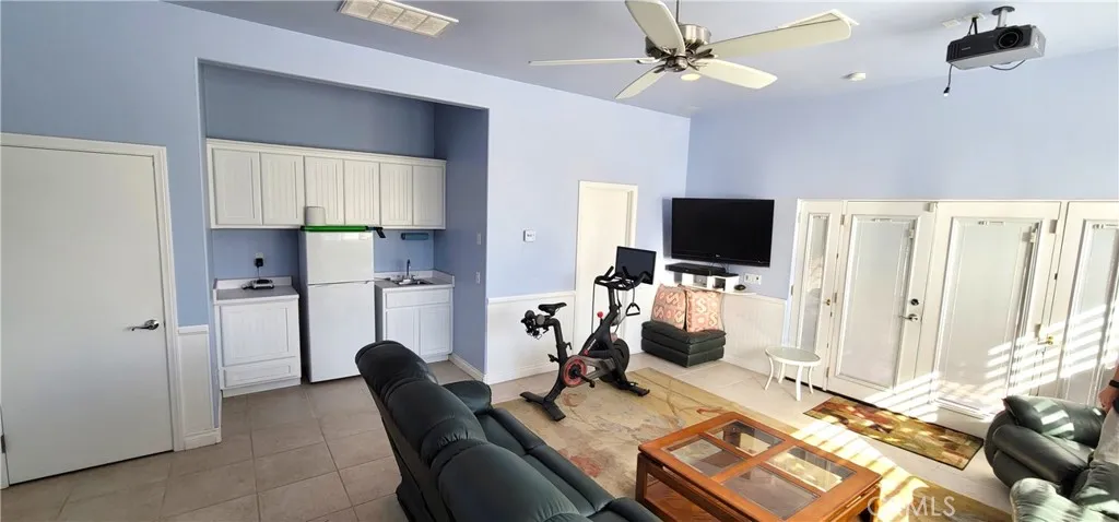 923 Union, Cherry Valley, California 92223
