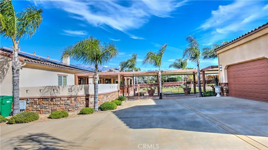 923 Union, Cherry Valley, California 92223