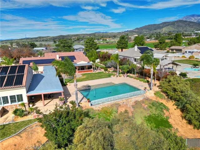 923 Union, Cherry Valley, California 92223