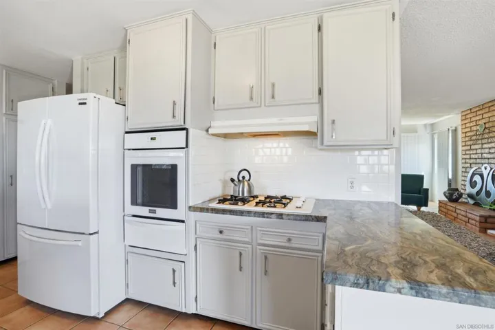 2384 Glenn Rd, Fallbrook, California 92028
