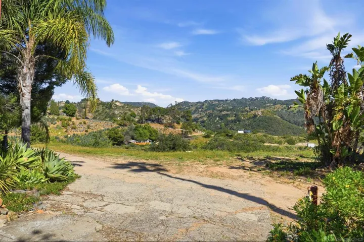 2384 Glenn Rd, Fallbrook, California 92028