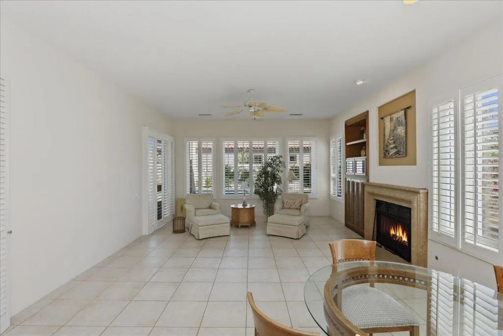 18-Family Room