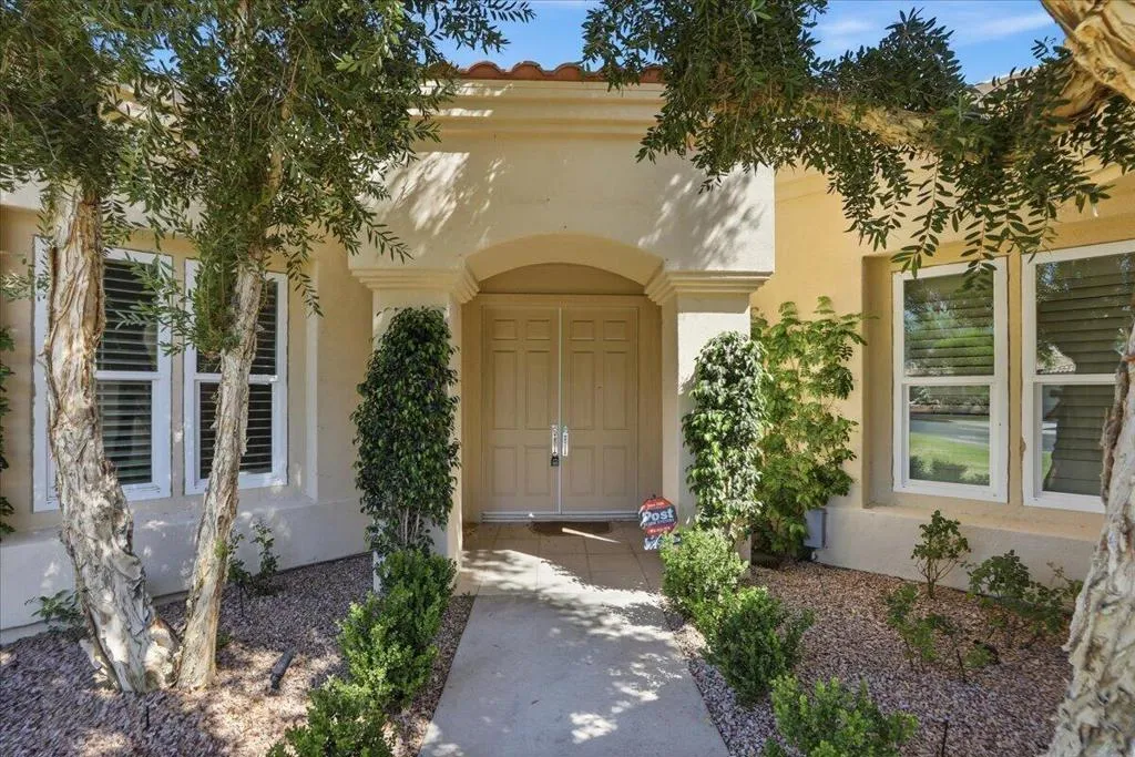 08-Front Entry