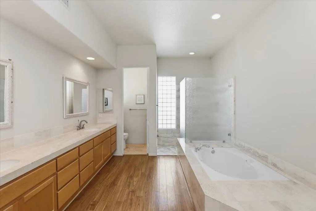 31-Primary Bathroom