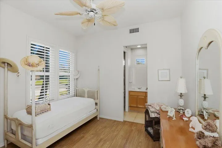 27-Bedroom