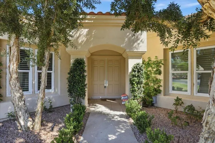 08-Front Entry