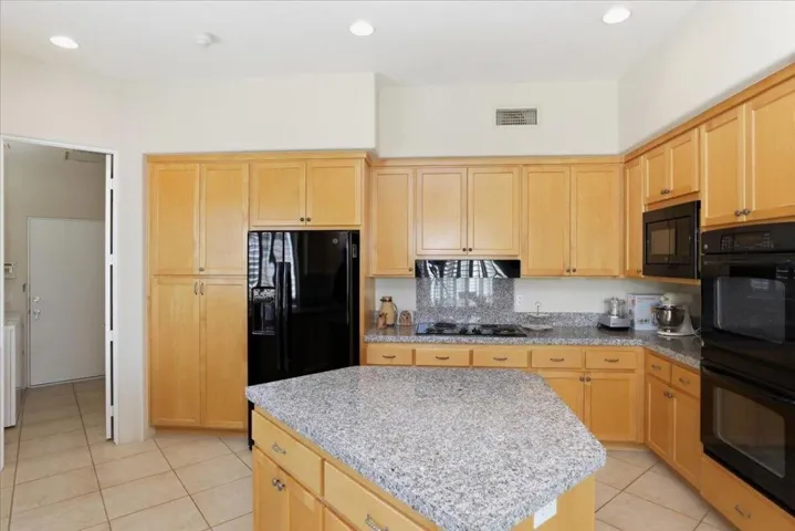 22-Kitchen