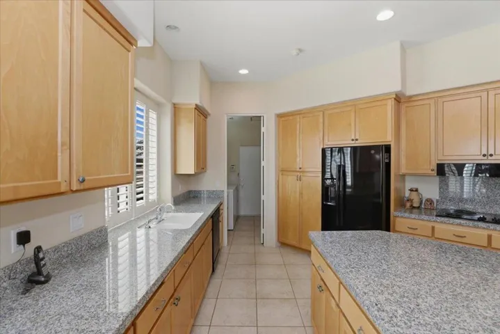 21-Kitchen