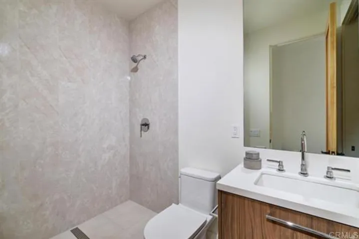 3905 Haines, San Diego, California 92109