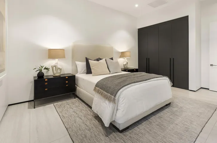 G Bed 715