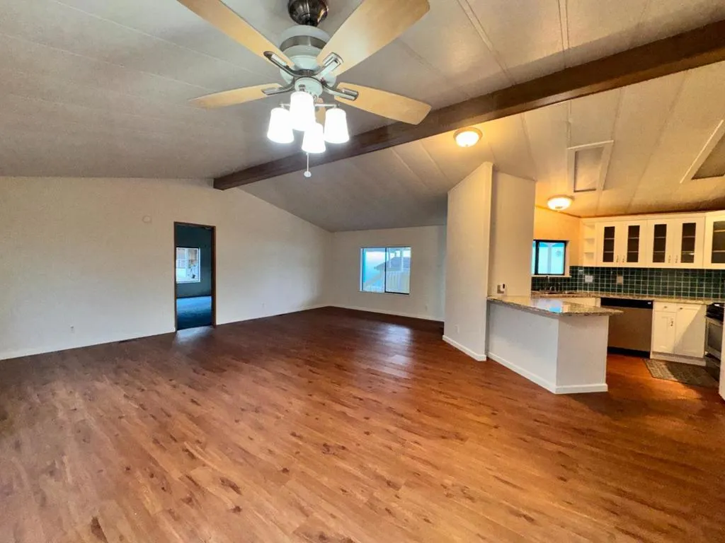 Remodeled kitchen with dining bar - More pictures coming!