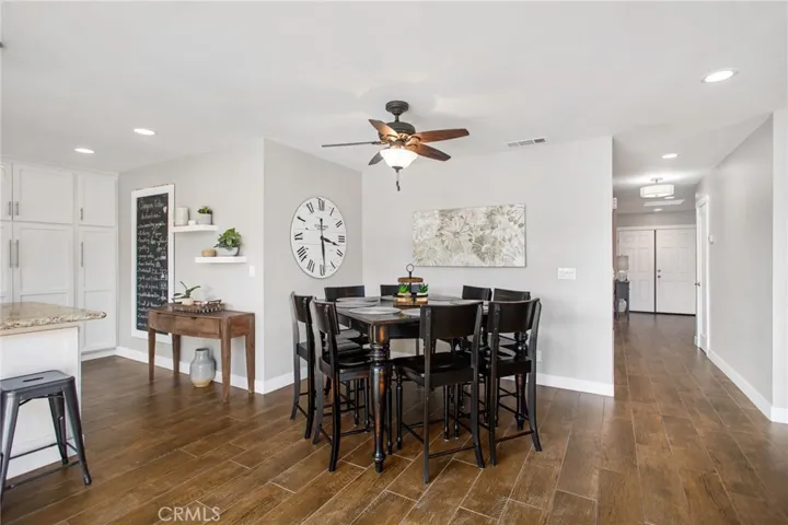 30249 Spray Drive, Canyon Lake, California 92587