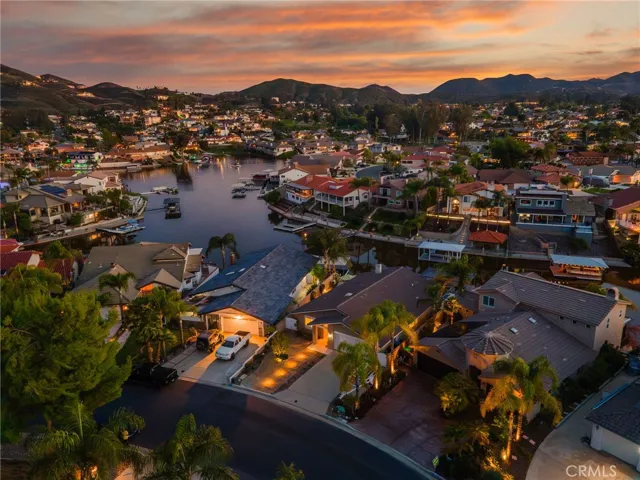 30249 Spray Drive, Canyon Lake, California 92587
