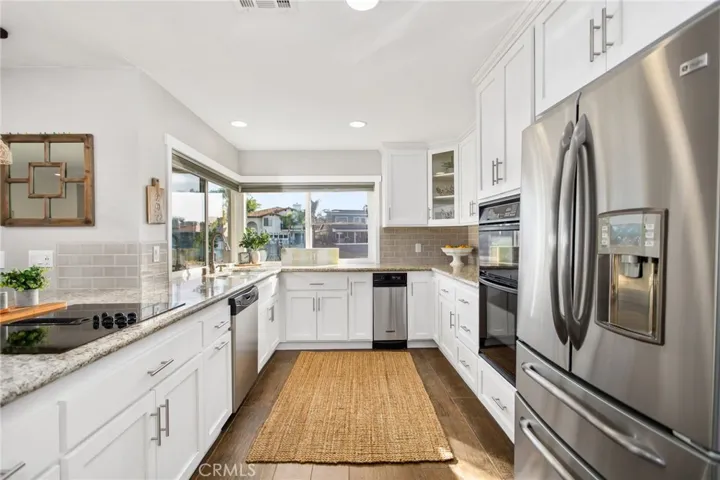 30249 Spray Drive, Canyon Lake, California 92587