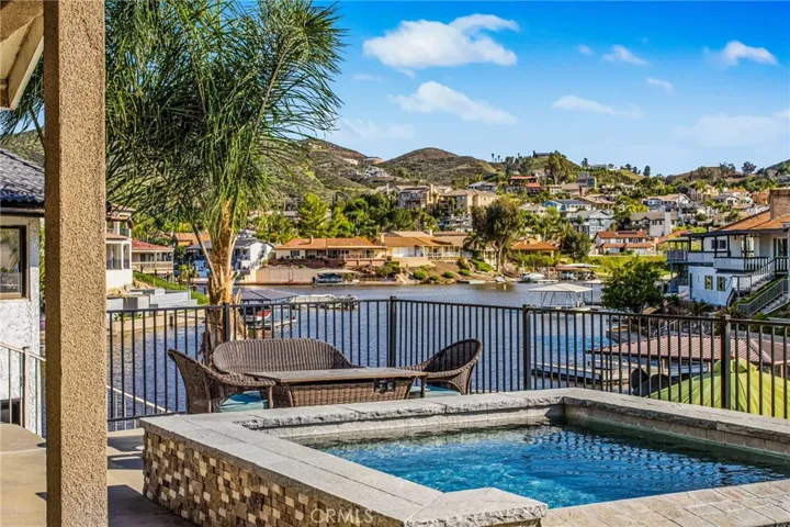 30249 Spray Drive, Canyon Lake, California 92587