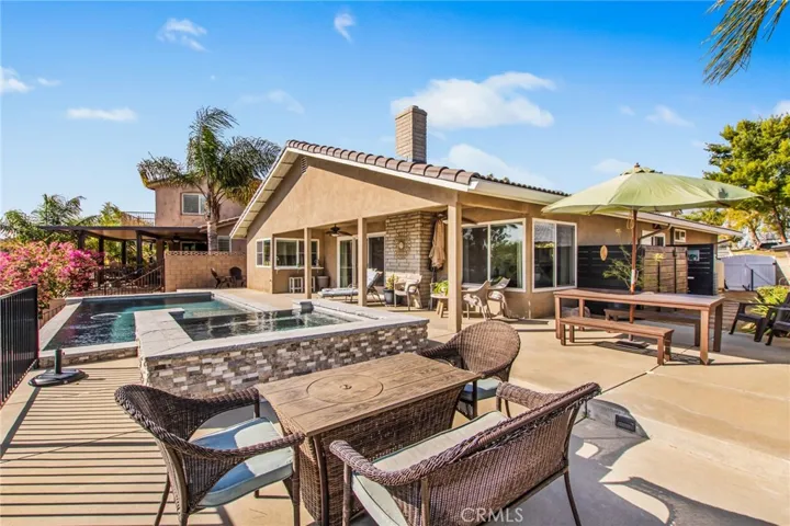 30249 Spray Drive, Canyon Lake, California 92587