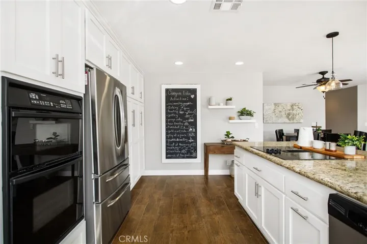 30249 Spray Drive, Canyon Lake, California 92587
