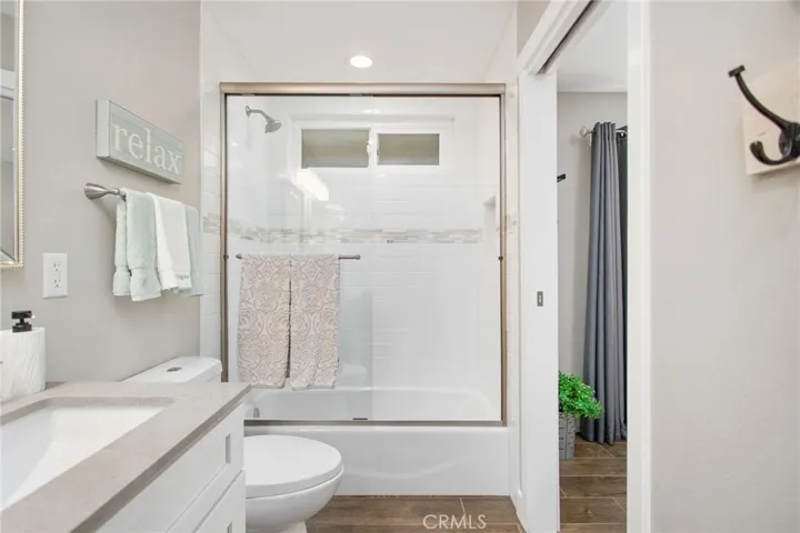 30249 Spray Drive, Canyon Lake, California 92587