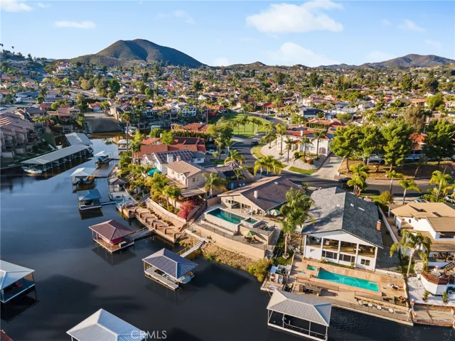 30249 Spray Drive, Canyon Lake, California 92587