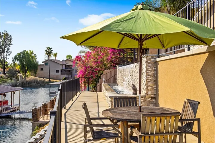 30249 Spray Drive, Canyon Lake, California 92587