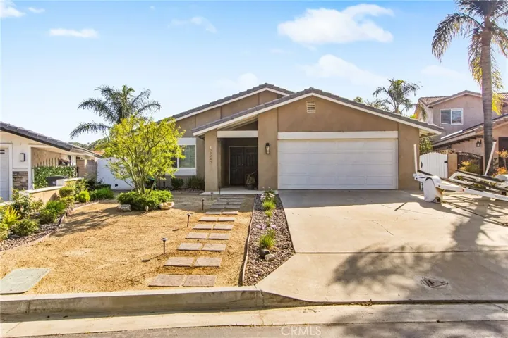 30249 Spray Drive, Canyon Lake, California 92587