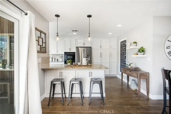 30249 Spray Drive, Canyon Lake, California 92587