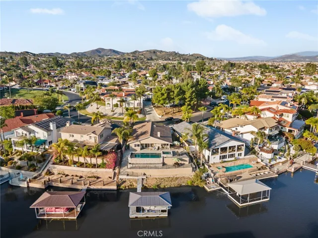 30249 Spray Drive, Canyon Lake, California 92587