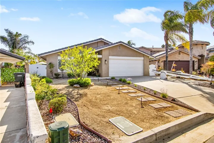 30249 Spray Drive, Canyon Lake, California 92587