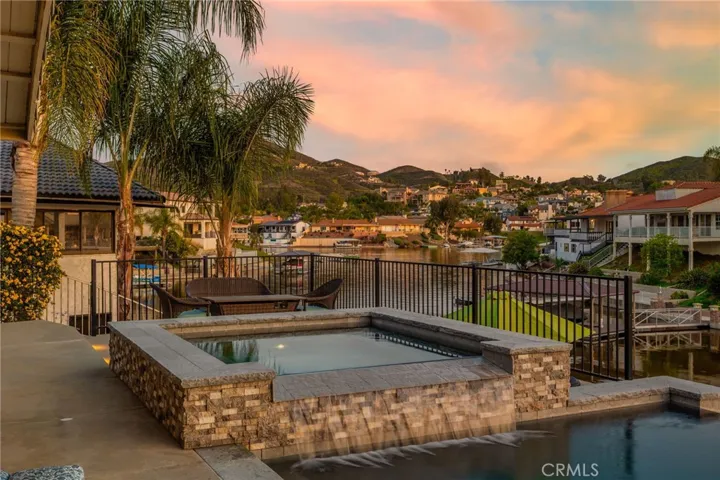 30249 Spray Drive, Canyon Lake, California 92587