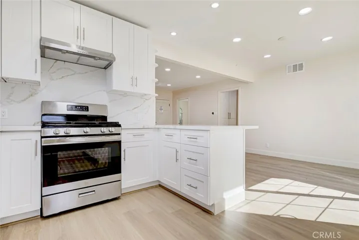 5709 Beck Avenue, North Hollywood, California 91601