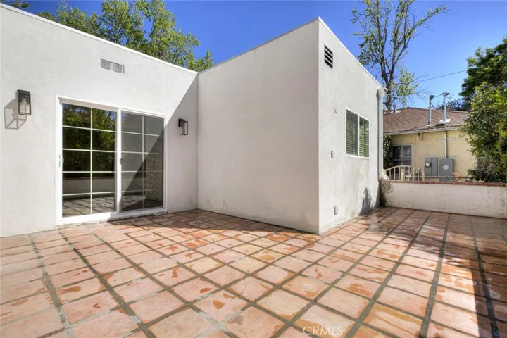 5709 Beck Avenue, North Hollywood, California 91601