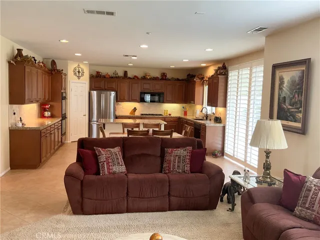 7123 Hidden Court, Highland, California 92346